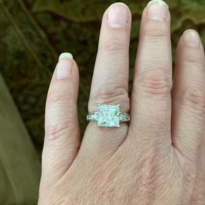 QVC diamonique size 6 large princess cut round stones in band silver